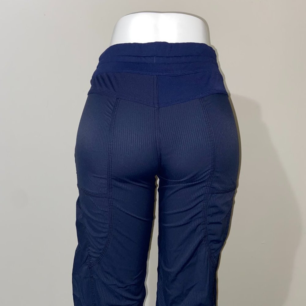 LULULEMON NAVY- BLUE FULL LENGTH PANTS *33”-4 - Picture 9 of 14